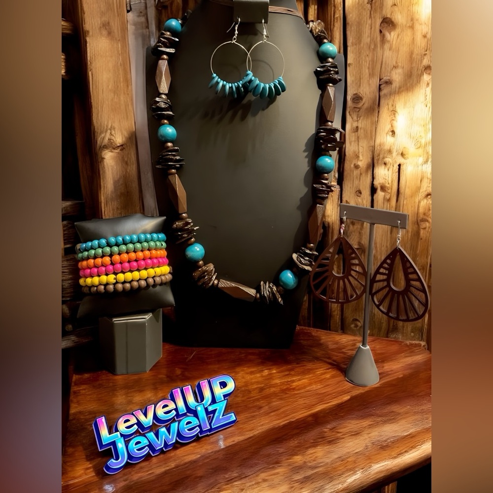 Turquoise and Brown Beaded Necklace Set